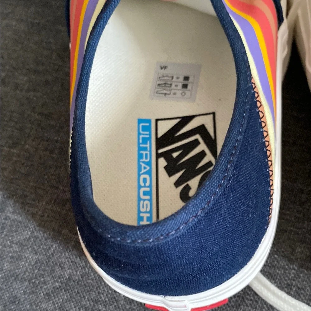 Vans Navy and Rainbow Stripe Sneakers women’s size 7.5 - Picture 12 of 13